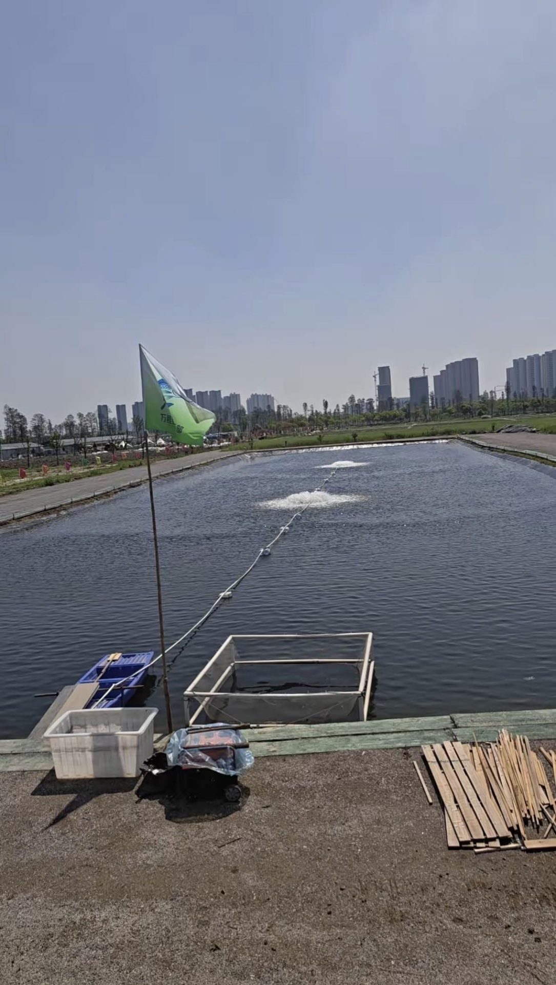 海盐县武原万鲤垂钓俱乐部钓场环境缩略图