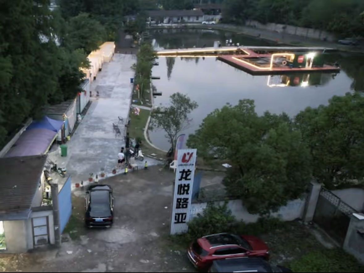 杭州龙悦路亚基地钓场环境缩略图