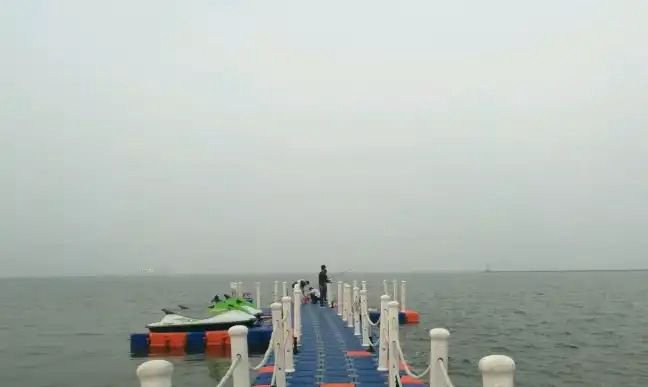 潍坊欢乐海西坝观光钓鱼平台钓点与钓场环境照片