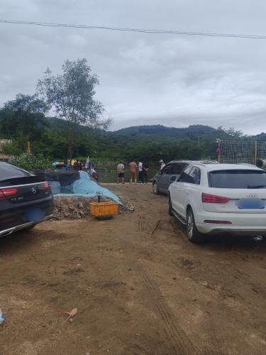 小郑垂钓园钓场环境照片