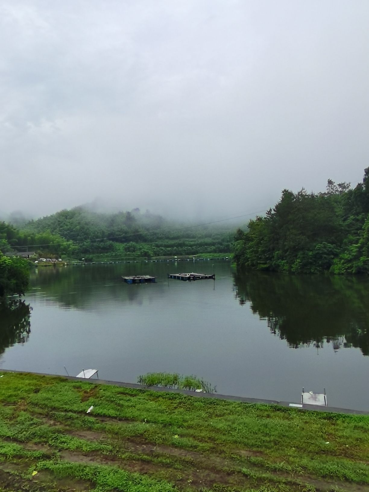 盘龙石水库垂钓基地钓场环境照片
