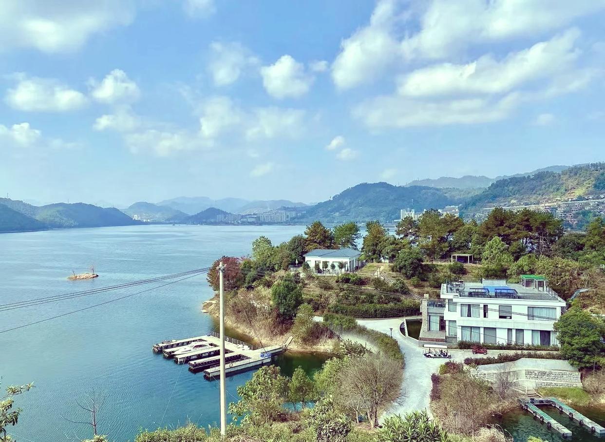千岛湖菲絮曼垂钓钓场环境缩略图