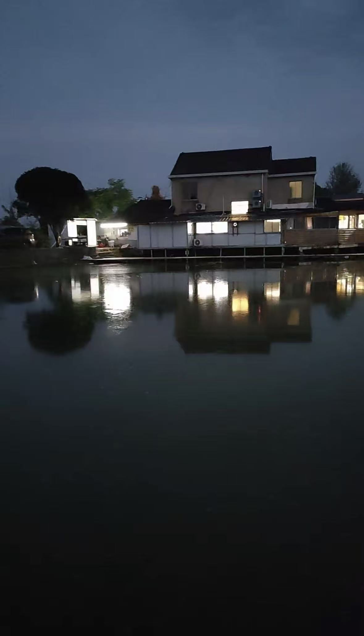 杨梅湾农场钓场环境缩略图