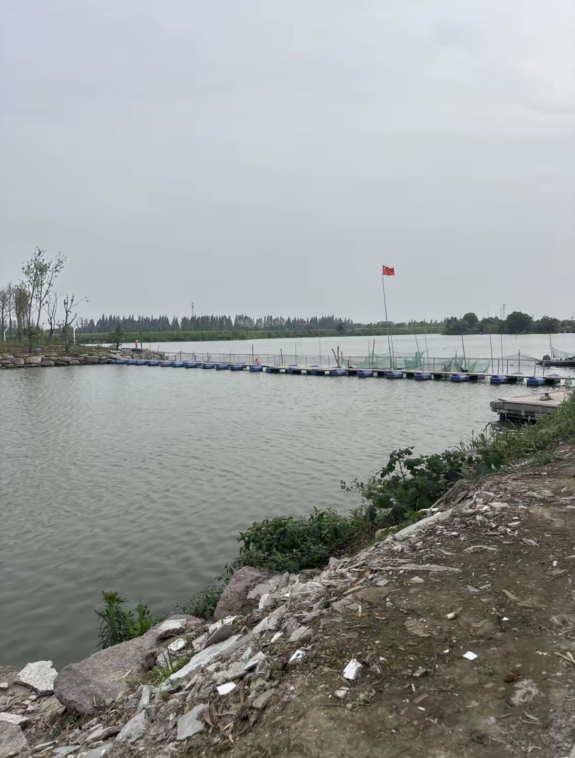 白龙潭生态园钓场钓场环境缩略图