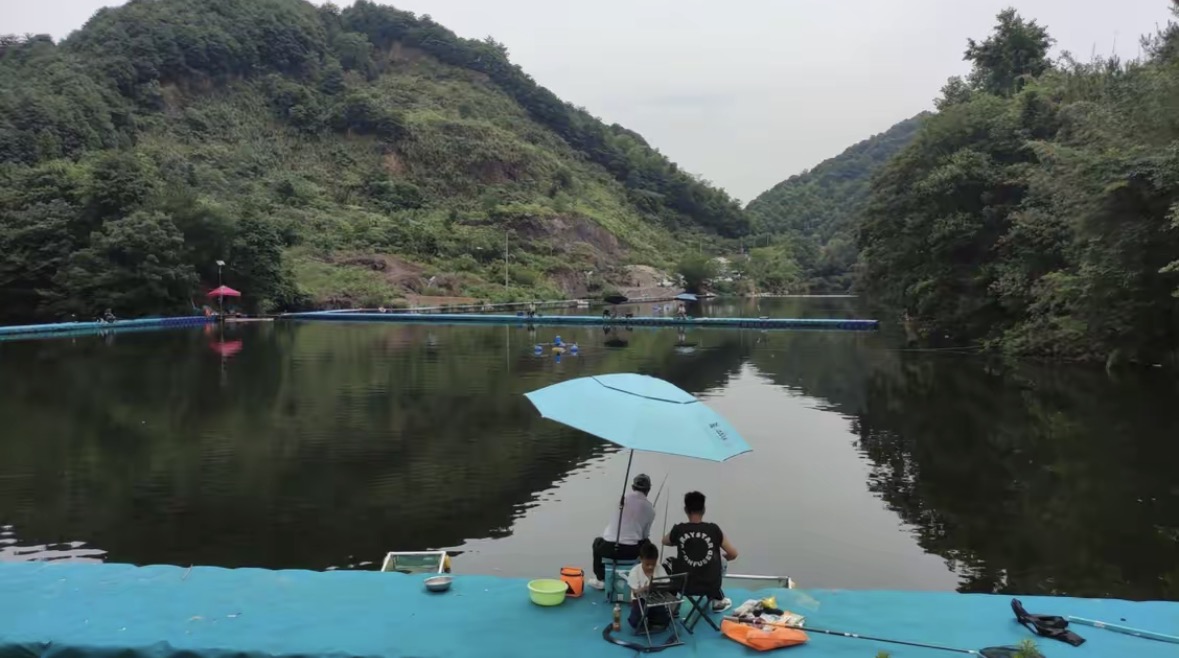 鸭坞岭钓场钓场环境缩略图