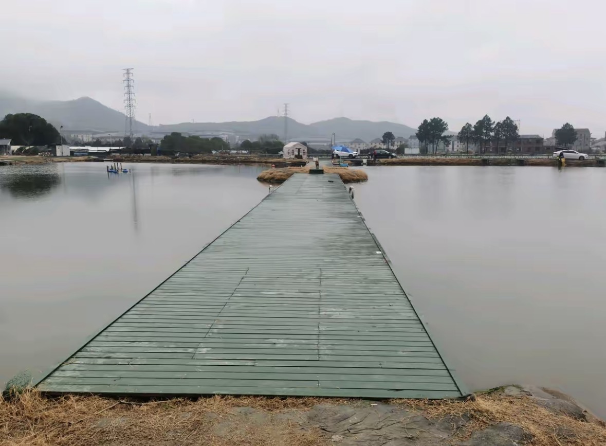友明垂钓园钓场环境缩略图