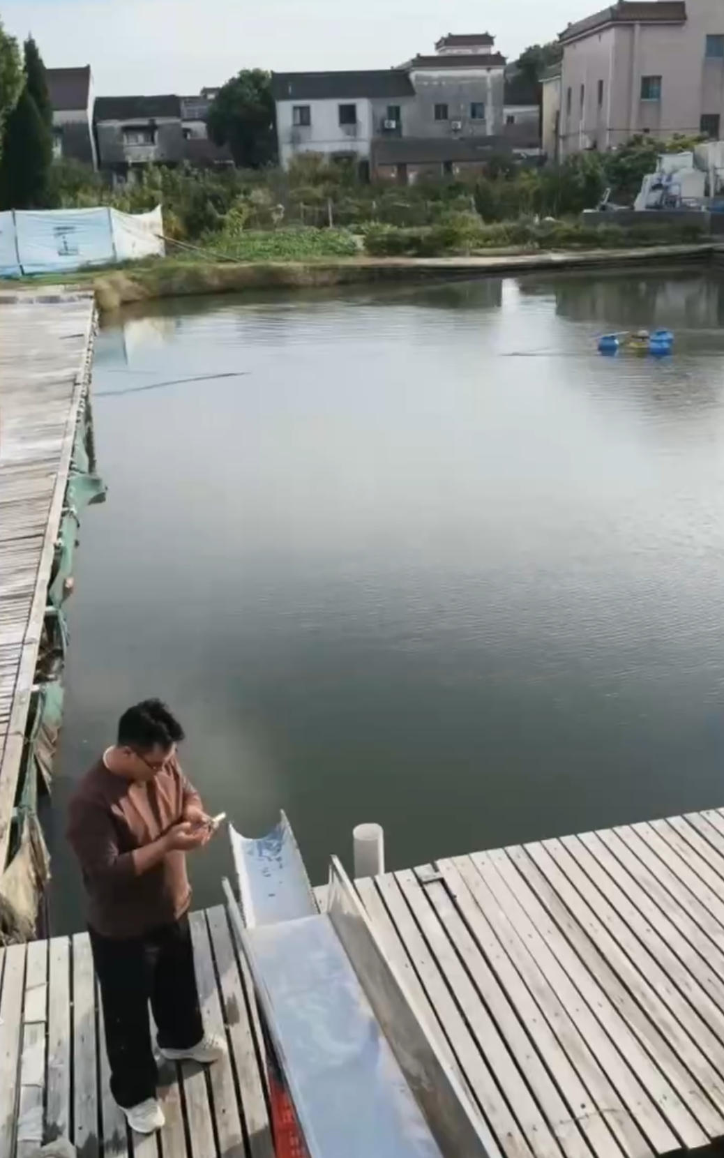 千航垂钓乐园钓场环境缩略图