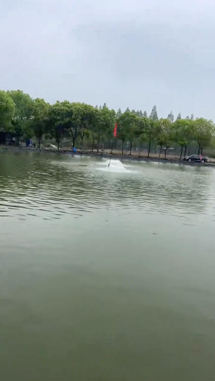 杭州八两大型垂钓休闲娱乐基地钓场环境