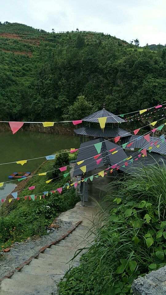 从江县佰二水库天泉钓鱼场钓场环境照片