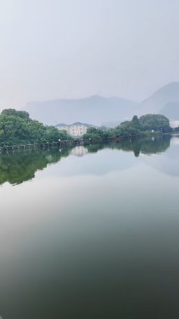 渔歌子路亚垂钓营地钓场环境照片