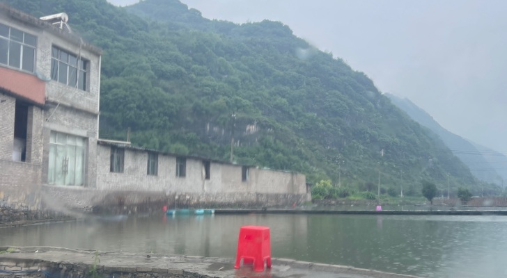 国民鱼塘钓场环境照片