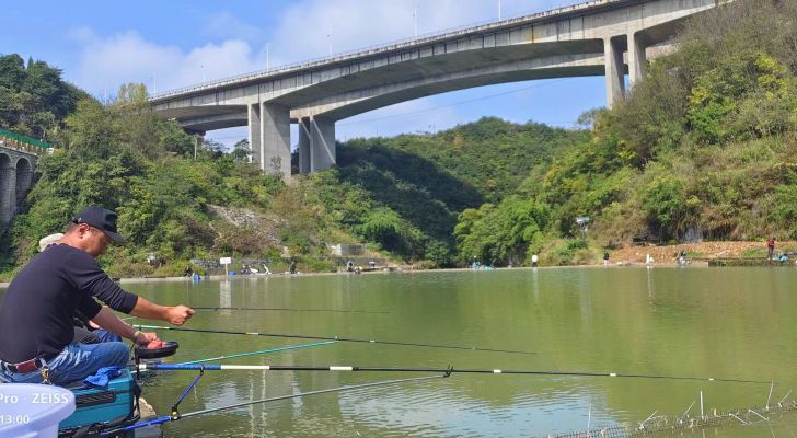 松柏山休闲钓场钓场环境照片