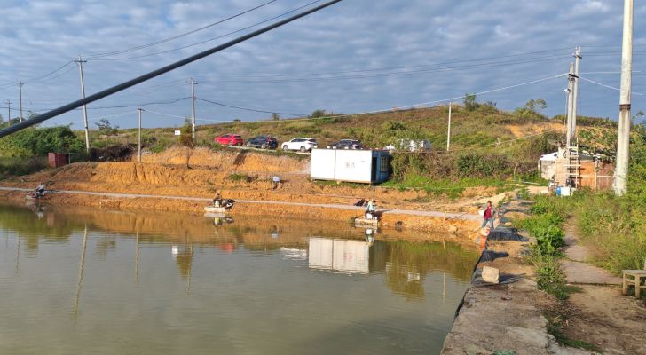 毛栗坡休闲垂钓钓场环境照片