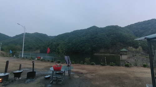 六道河水库垂钓园钓场环境照片