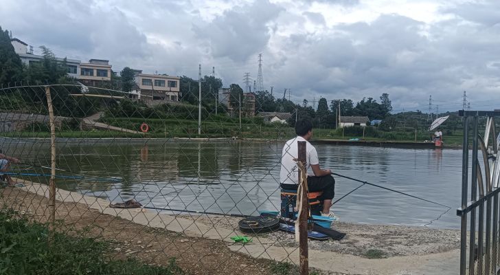 符二毛休闲钓庄钓场环境照片