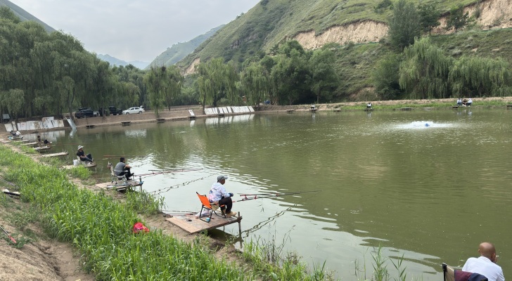 池沟圣境垂钓园钓场环境照片