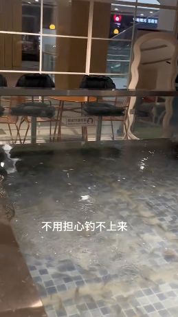 趣钓虾馆(大都汇城市生活广场店)钓场环境照片