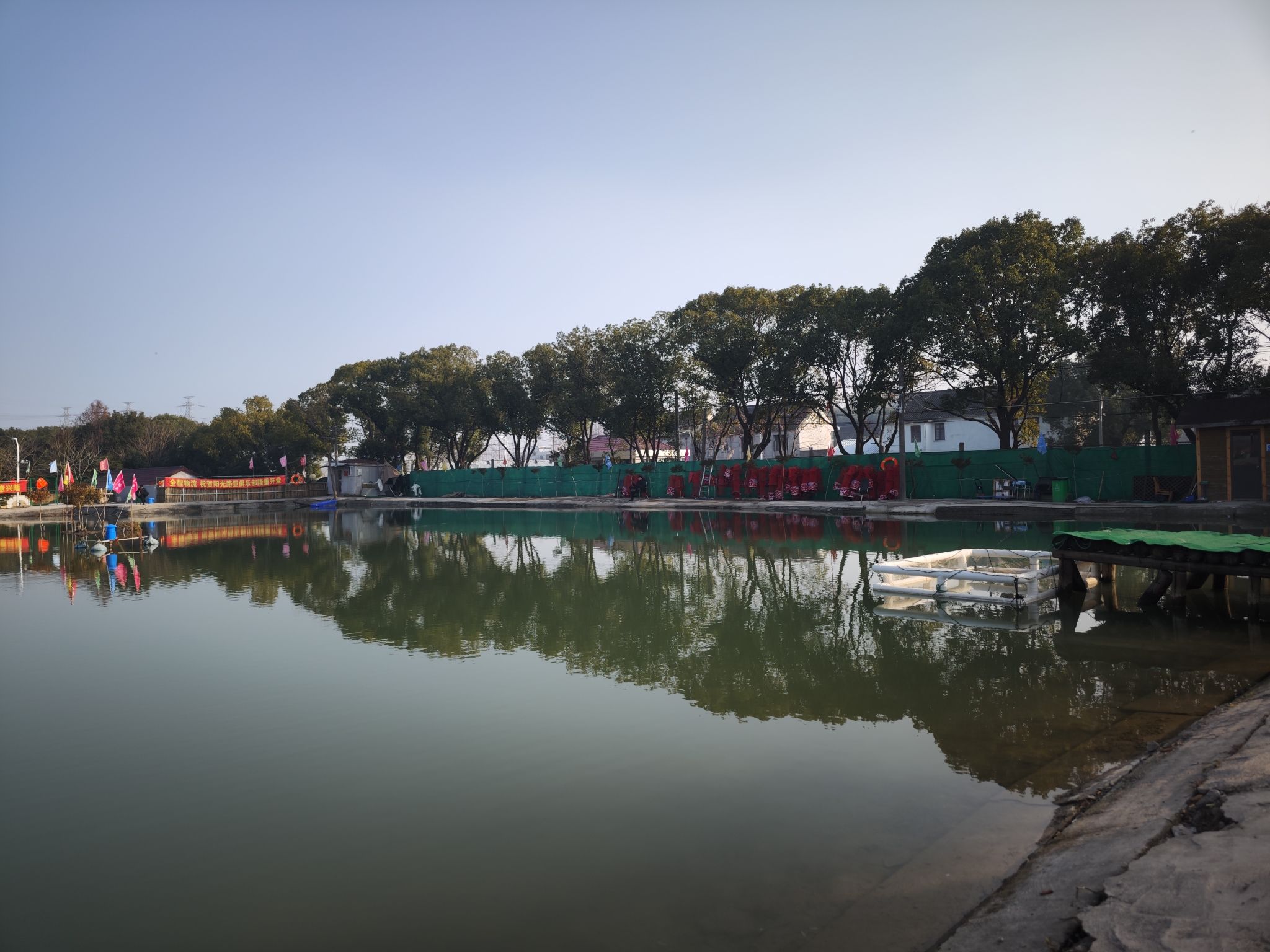 嘉定阳光路亚垂钓园钓场环境照片