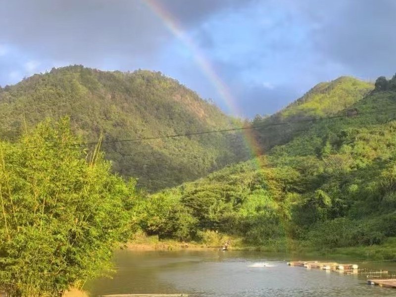 鸿运开心垂钓场钓点与钓场环境照片