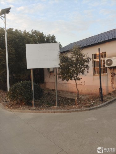 常熟钓鱼岛休闲垂钓中心钓场环境照片