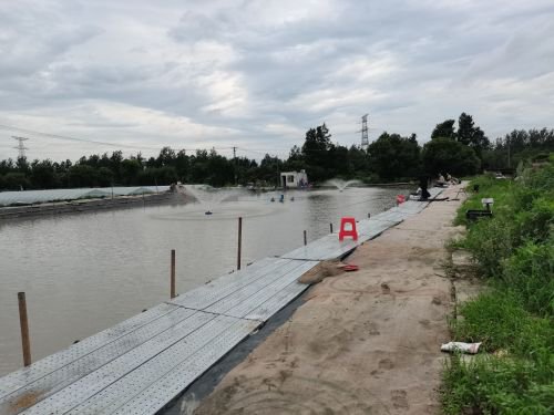 浪浪山垂钓园钓点与钓场环境照片